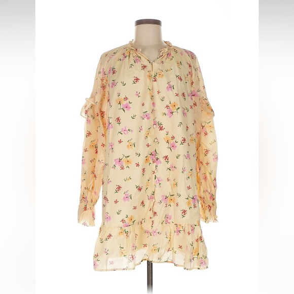 & other stories Los Angeles Floral Ruffle Voluminous Dress in Cream - Picture 2 of 3